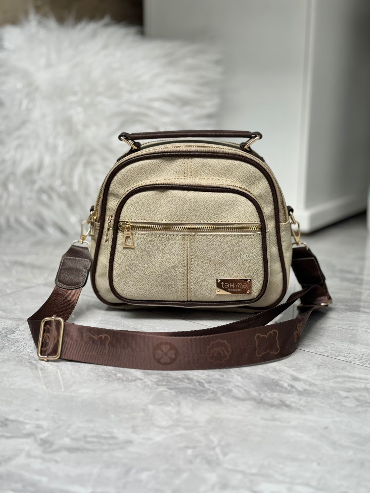 gid://shopify/MediaImage/24950423388254